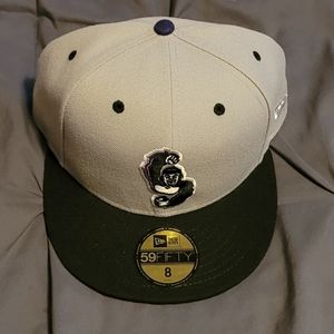 Rare Exclusive SilverBacks New Era 59Fifty - Size 8